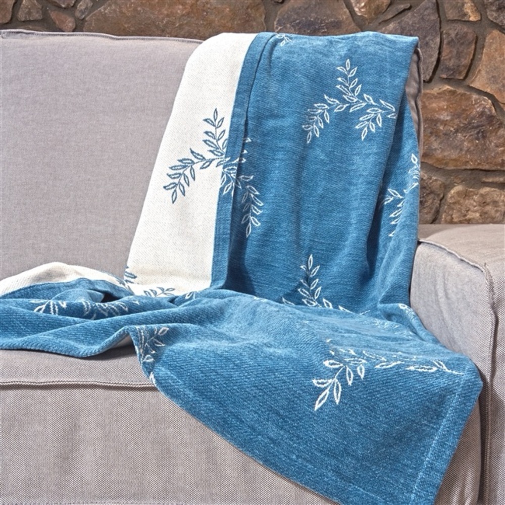 NWT Bedford Collections Riviera Cornflower Blue Patterned Throw Blanket Leaf new